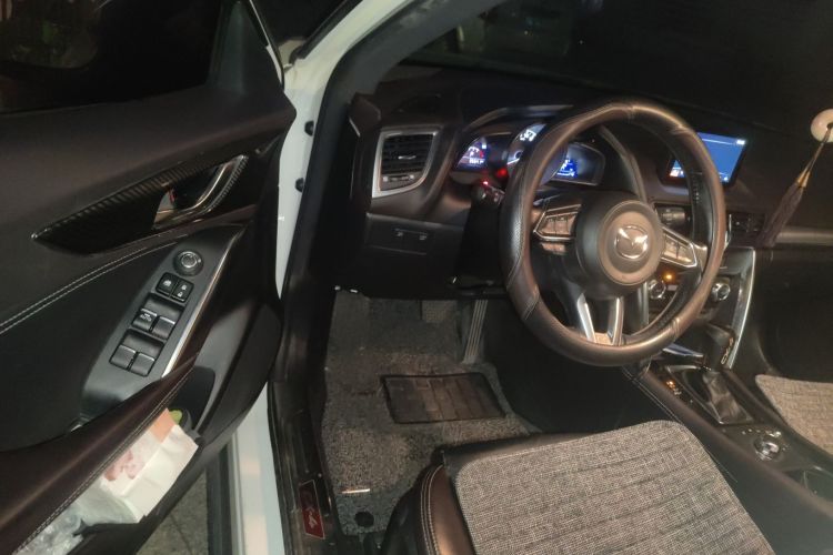 马自达CX-4 2016款 2.0L 自动两驱蓝天品位版中控内饰20