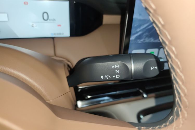 五菱汽车 缤果S 2025款 325km 尊享款中控内饰18