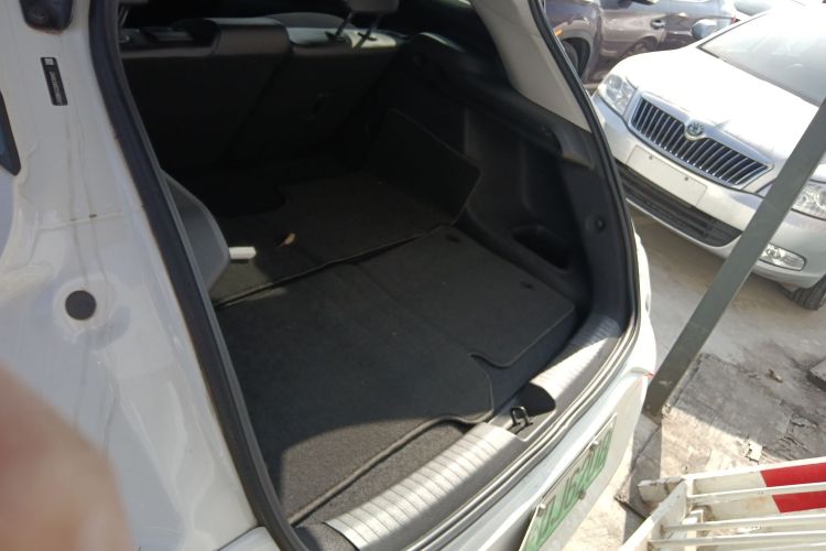 别克 微蓝6 2019款 互联智享型机舱底盘23