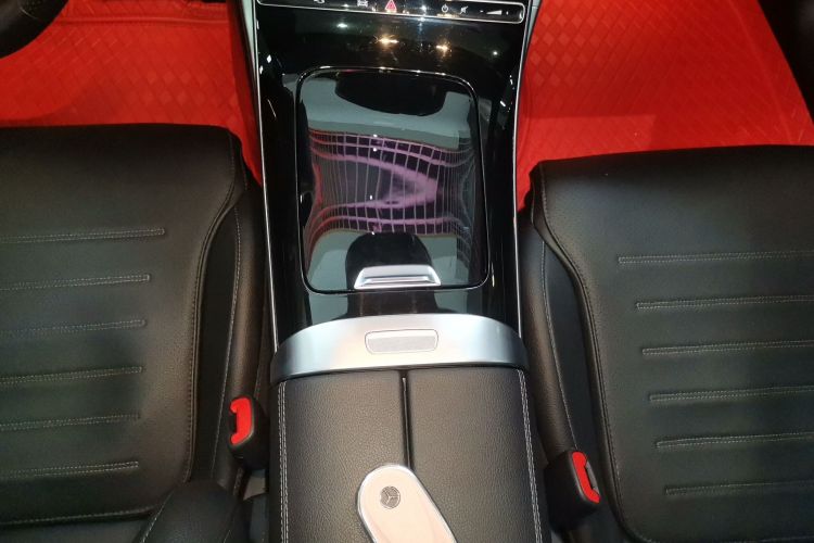 奔驰C级 2023款 改款 C 200 L 运动版中控内饰18