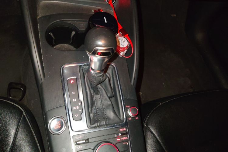 奥迪A3 2016款 Limousine 35 TFSI 进取型中控内饰18