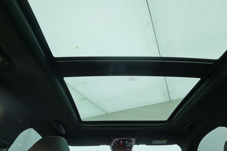 领克01 2021款 2.0TD 四驱暗夜版局部细节22