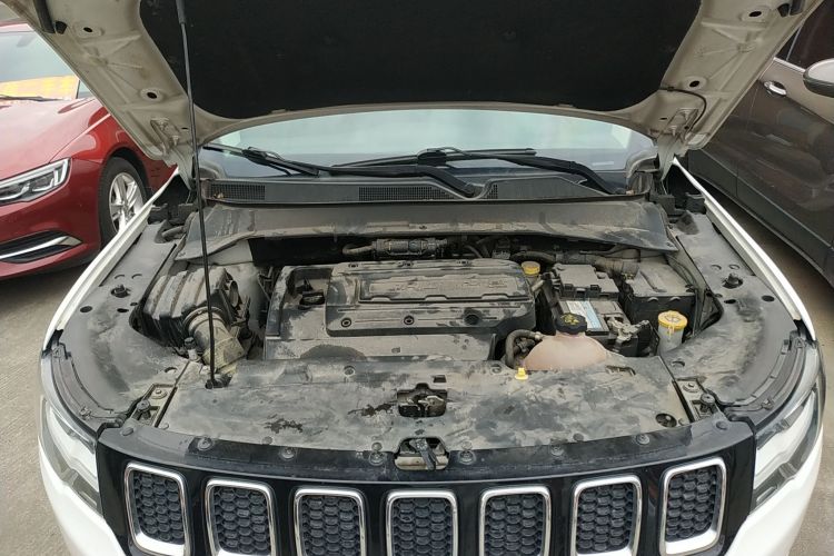 Jeep 指南者 2017款 200T 自动家享版机舱底盘24