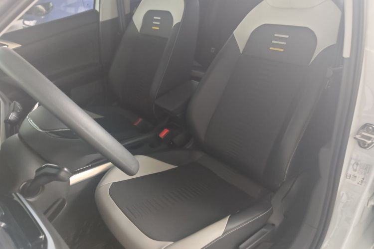 大众 Polo 2023款  Plus 1.5L 自动炫彩科技版局部细节19