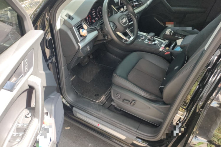 奥迪Q5L 2018款 40 TFSI 荣享时尚型 国VI中控内饰7003