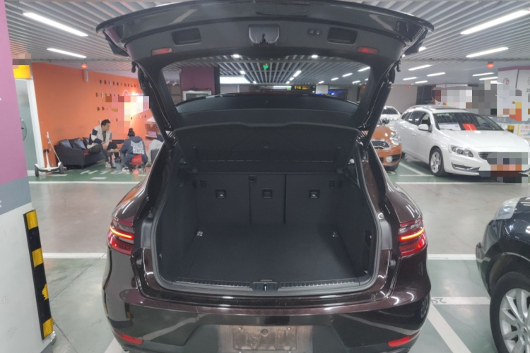 保时捷 2014款 Macan S 3.0T机舱底盘23