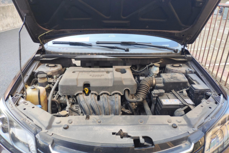 吉利汽车 帝豪 2015款 三厢 1.5L 手动向上版局部细节24