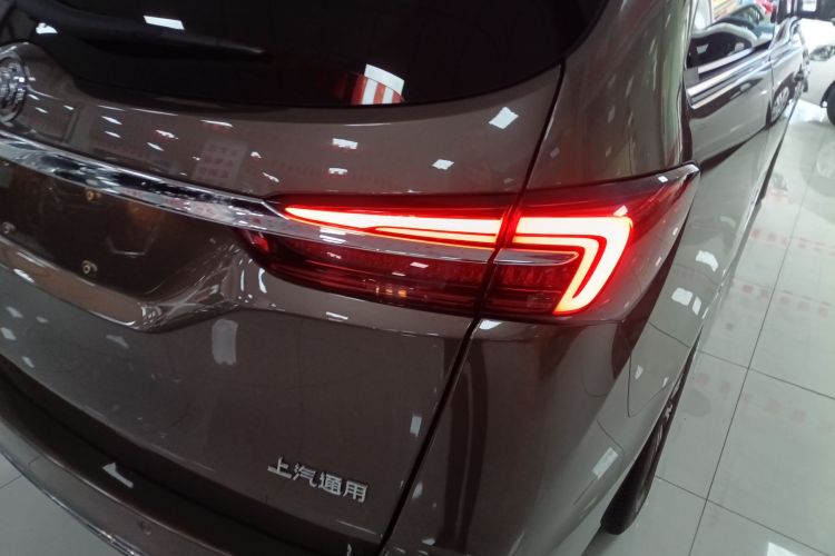 别克GL8 2021款 陆上公务舱 652T 豪华型车身外观6006