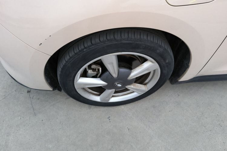 欧拉好猫 2023款 401km标准续航 豪华型 磷酸铁锂车身外观6007