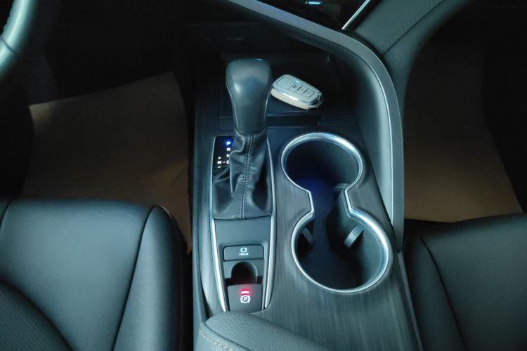 丰田 凯美瑞 2021款 2.0G 豪华版局部细节18