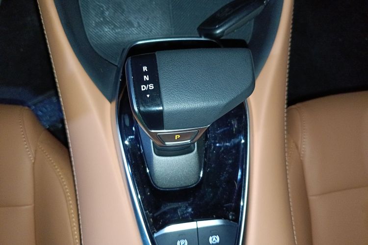 名爵 MG5 2026款 300DVVT 全球旗舰MAX版中控内饰18