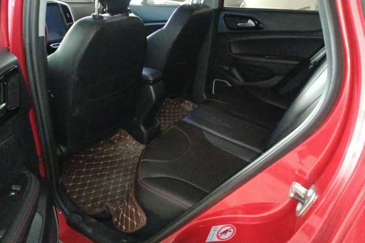 中华V3 2017款 1.5L 自动精英型中控内饰21