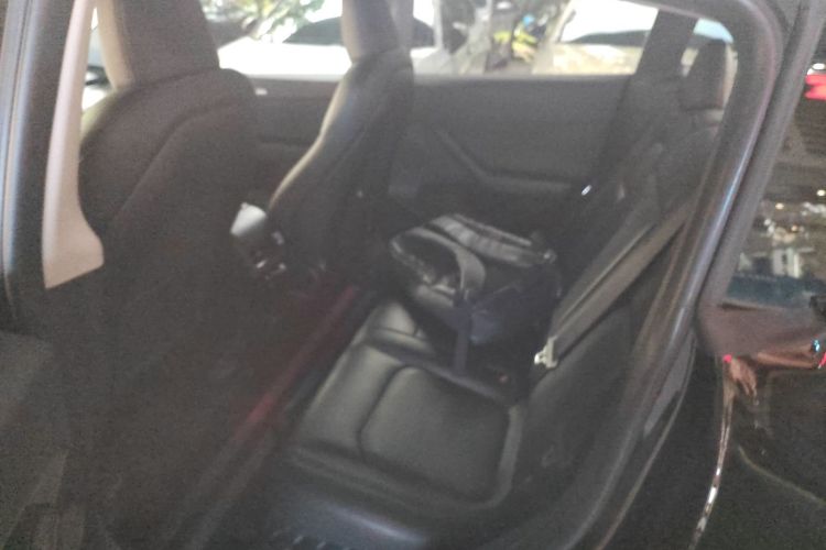 特斯拉 Model Y 2022款 改款 长续航全轮驱动版中控内饰21