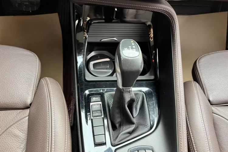 宝马X1 2018款 sDrive18Li 尊享型中控内饰18