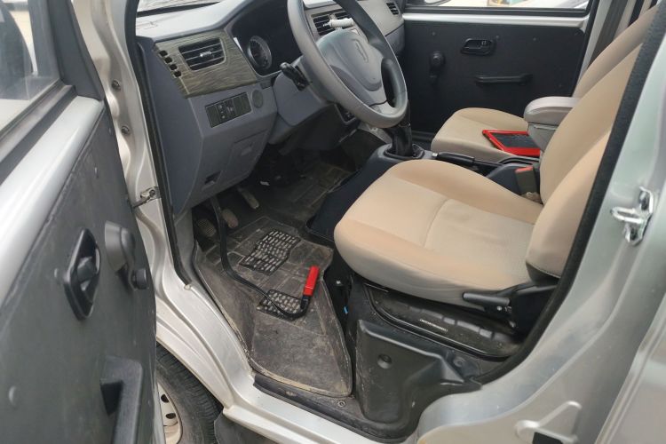 金杯 小海狮X30 2021款 1.5L 标准型无空调版客车国VI SWC15M中控内饰7003