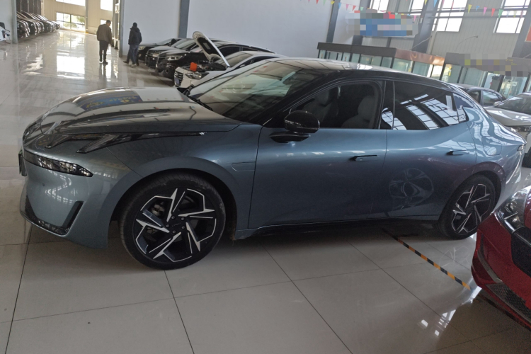 领克07 2024款 EM-P 126长续航 Ultra车身外观4