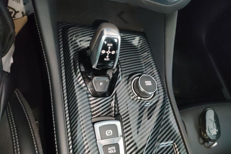 领克03 2022款 1.5TD DCT劲Pro中控内饰18