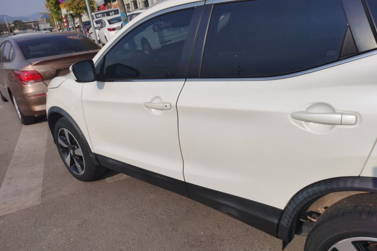 日产 逍客 2017款 2.0L CVT智享版 国VI车身外观4