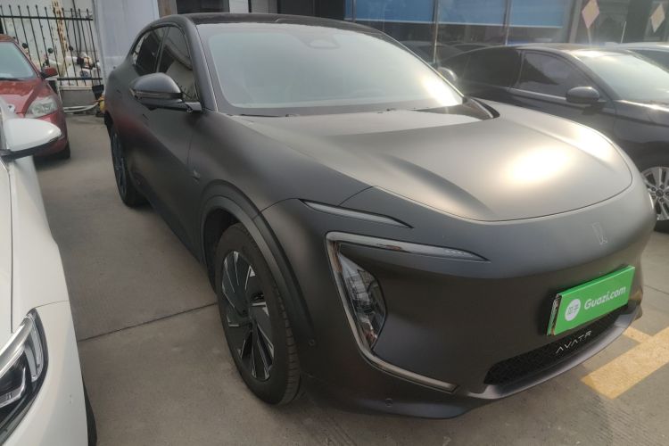 阿维塔07 2024款 Pro+增程版车身外观3