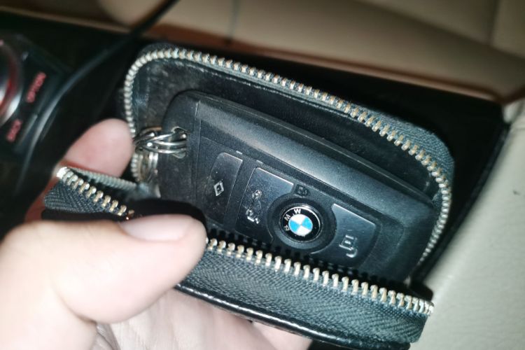 宝马5系 2011款 523Li 豪华型中控内饰11