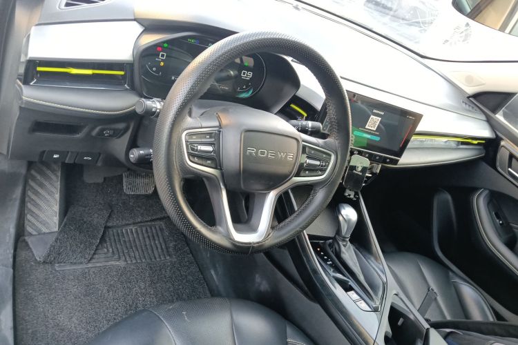 荣威i5 2021款 1.5L CVT钻石版中控内饰12