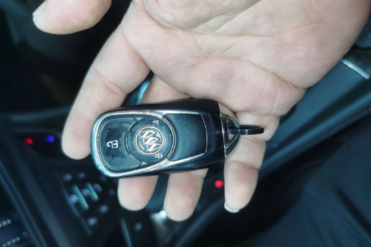 别克 昂科威 2018款 20T 两驱领先型中控内饰7001