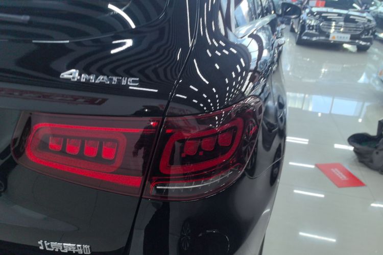 奔驰GLC 2022款 改款二 GLC 260 L 4MATIC 豪华型车身外观9