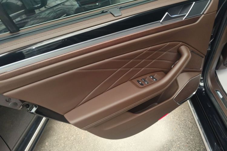 大众 辉昂 2021款 380TSI 尊贵版中控内饰7008