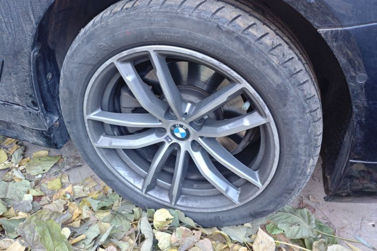 宝马5系 2018款 525Li M运动套装车身外观10