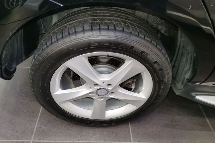 奔驰M级 2015款 ML 320 4MATIC车身外观6008