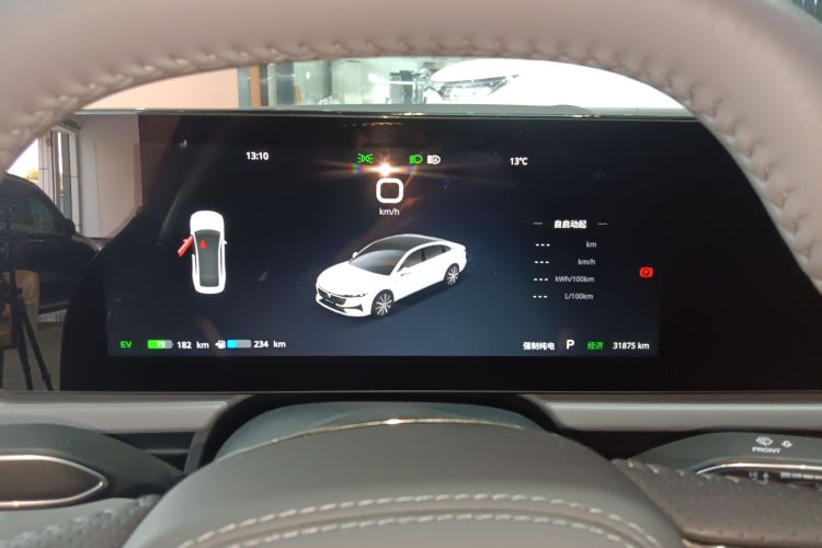 岚图汽车 岚图追光 2024款 PHEV 四驱超长续航旗舰版局部细节14