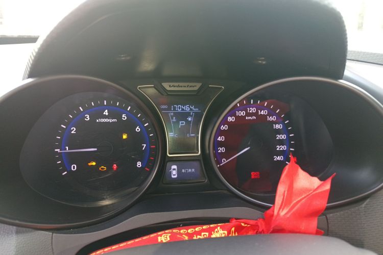 现代 Veloster飞思 2012款 1.6T 自动尊享版中控内饰15