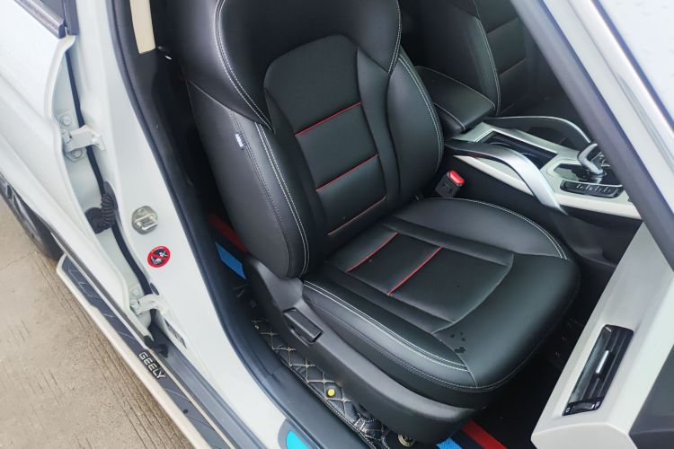 吉利汽车 博越 2020款 1.8TD DCT两驱智联型4G互联版中控内饰41