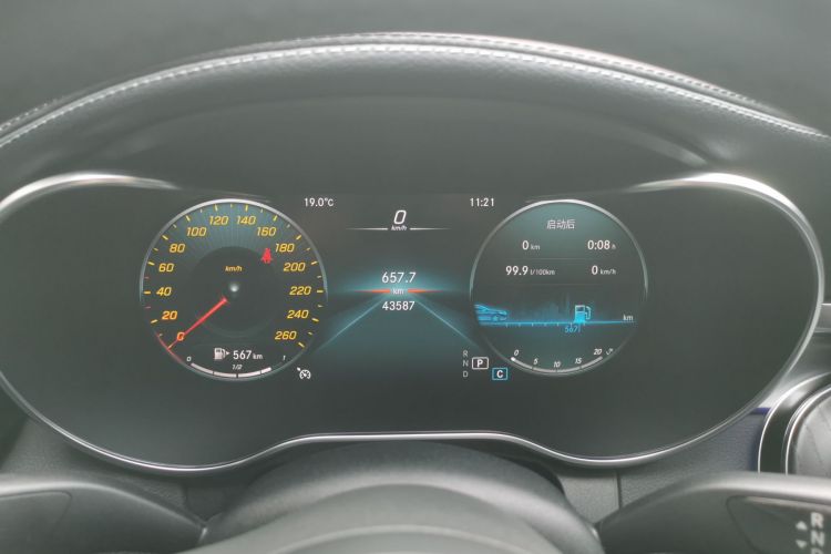奔驰C级 2021款 C 200 L 时尚型运动版中控内饰14
