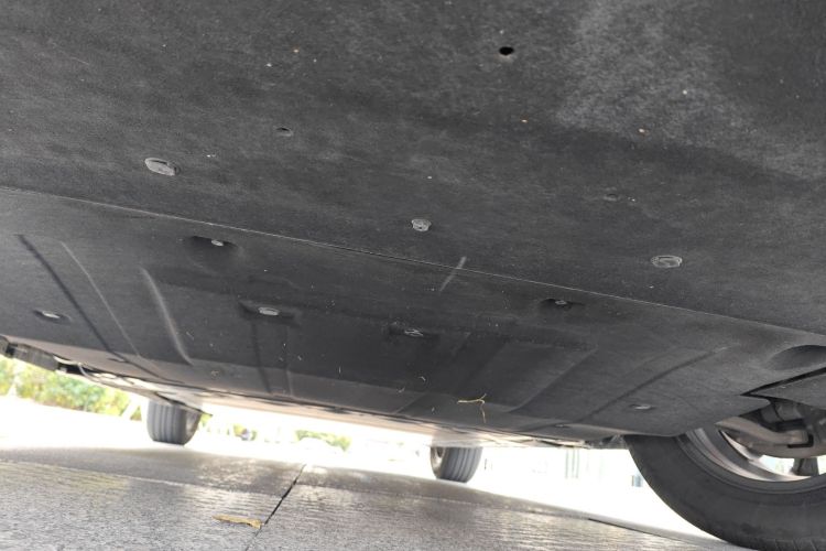 吉利几何G6 2022款 620 新乐型局部细节9008