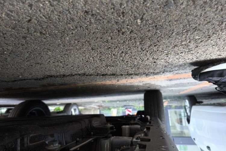 零跑汽车 零跑T03 2024款 200轻享版机舱底盘29