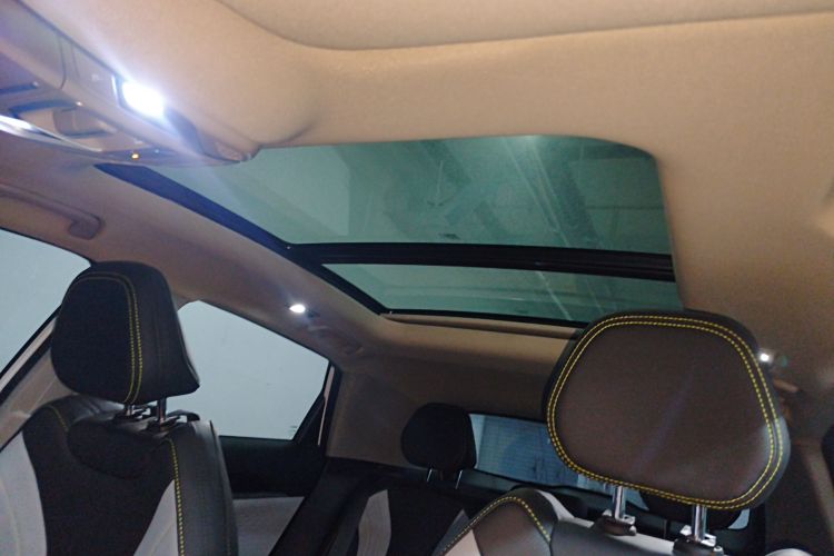 吉利汽车 2023款 缤越COOL 1.5TD DCT冠军版局部细节22