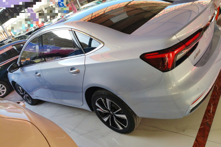 飞凡汽车 飞凡ER6 2020款 620km 智享版车身外观4