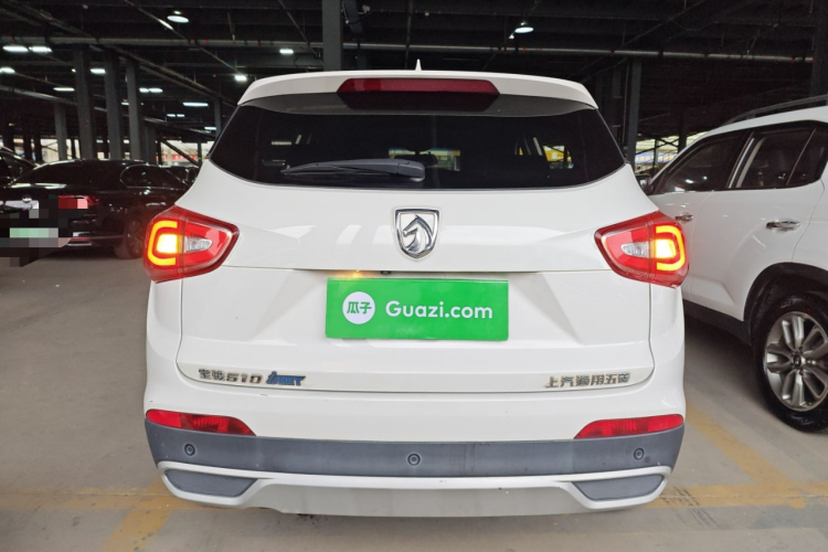 宝骏510 2017款 1.5L 自动豪华型车身外观6