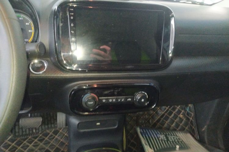 荣威 科莱威CLEVER 2021款 302km卓越版中控内饰16