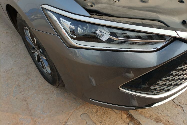 比亚迪 秦PLUS 2024款 荣耀版 DM-i 55KM领先型车身外观8