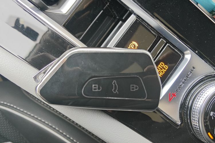 大众 途昂 2021款 380TSI 四驱尊崇豪华版中控内饰11