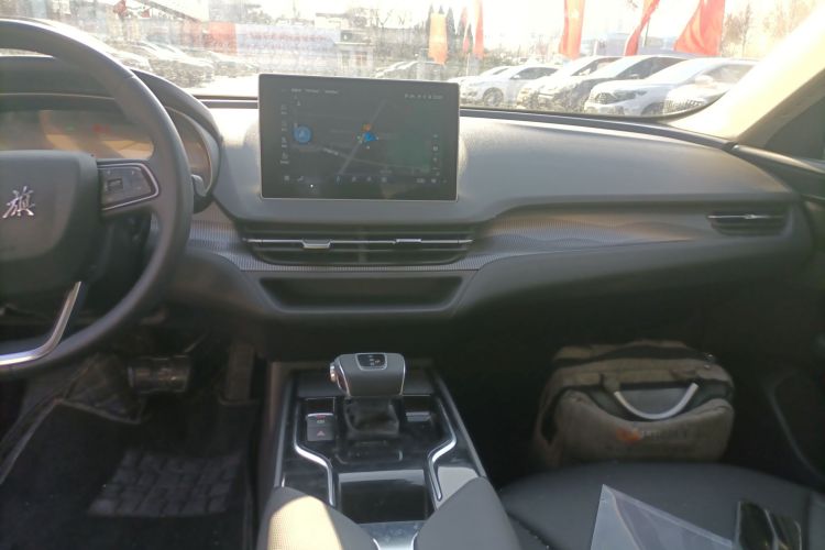 红旗E-QM5 2022款 431km 充电乐享版中控内饰16