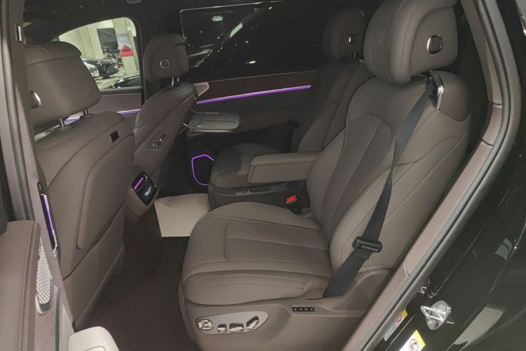 腾势N9 2025款 旗舰型中控内饰7004