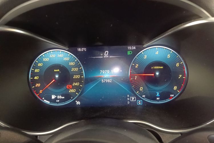 奔驰C级 2020款 C 200 L 时尚型运动版中控内饰14