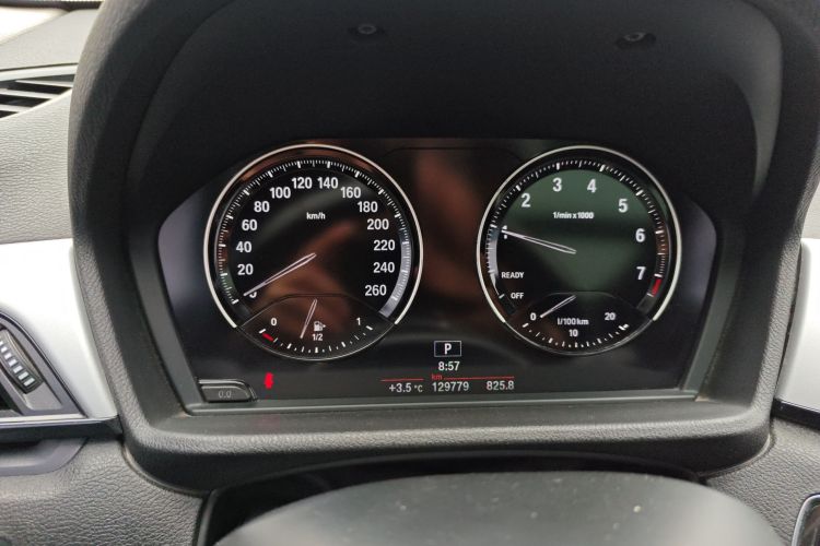 宝马X1 2019款 sDrive20Li 领先型中控内饰14