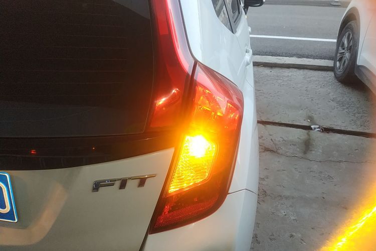 本田 飞度 2014款 1.5L LX CVT舒适型车身外观6006