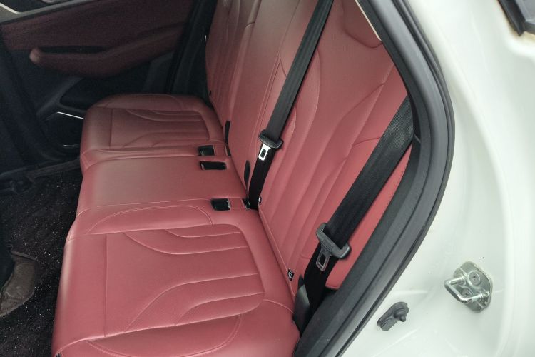 长安CS85 COUPE 2019款 1.5T DCT型版 国VI中控内饰21