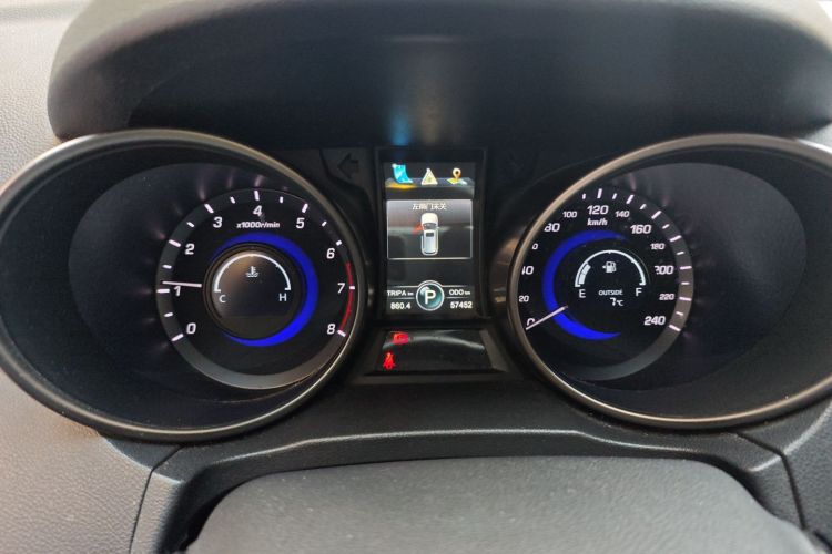 长安CS75 2014款 1.8T 自动精英型 国IV中控内饰14