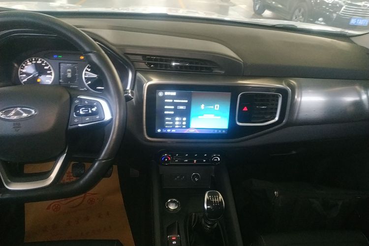 奇瑞 瑞虎8 2018款 1.5TCI 手动特供版 5座中控内饰16